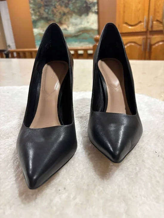 Aldo Black Pointed-Toe High Heel Pumps - Picture 2 of 9